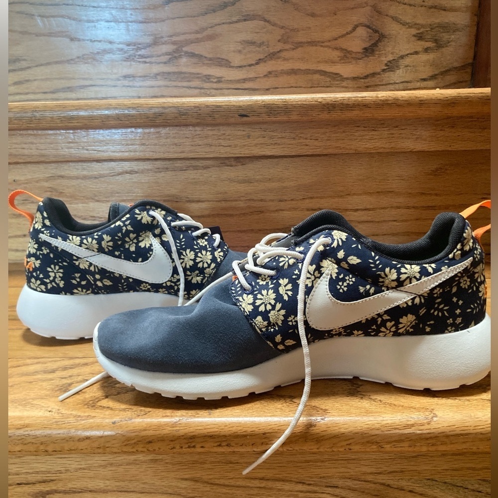 Nike x Liberty custom Nikes, size 8